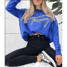 Load image into Gallery viewer, Casual Round Neck Printed Sweatshirt
