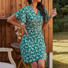 Load image into Gallery viewer, V-Neck Short Sleeve Floarl Printed Dress