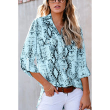 Load image into Gallery viewer, V-neck Nine-point Sleeve Shirt