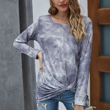 Load image into Gallery viewer, Tie-dye Gradient Kink Long-sleeved Top