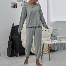 Load image into Gallery viewer, Plush Loungewear Two Pieces Set