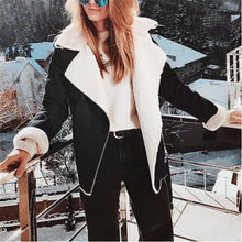 Load image into Gallery viewer, Lapel Long-Sleeved Plush Jacket