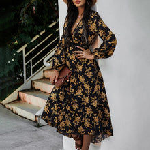 Load image into Gallery viewer, Vintage Floral Printed Maxi Vacation Dress