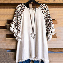 Load image into Gallery viewer, Leopard Printed Ruffle Short Sleeve Stitching Tops