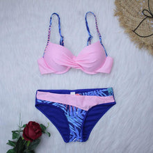 Load image into Gallery viewer, Fashion Printed Backless Bikini Swimsuit

