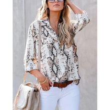 Load image into Gallery viewer, V-neck Nine-point Sleeve Shirt
