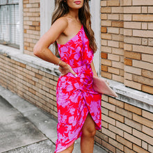 Load image into Gallery viewer, Fashion One Shoulder Floarl Printed Bodycon Dress
