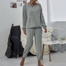 Load image into Gallery viewer, Plush Loungewear Two Pieces Set
