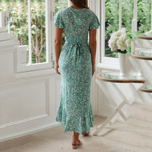 Load image into Gallery viewer, Retro Floarl Printed V-Neck Dress
