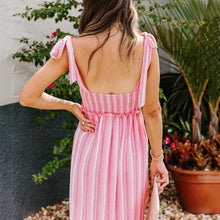 Load image into Gallery viewer, Elegant Stripe Printed Maxi Dress
