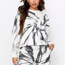 Load image into Gallery viewer, Tie-dye Printed Sweatshirt
