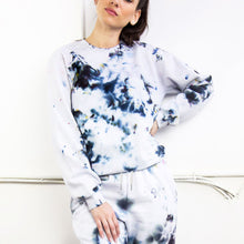 Load image into Gallery viewer, Tie-dye Printed Sweatshirt
